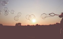 下列资产中,不需要计提折旧的有 ( ) 。