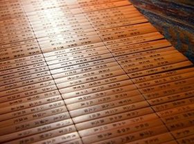 2×16年12月31日，甲公司持有乙原材料200吨，单位成本为20万元/吨。每吨乙原材料可加工生产丙产成品一件，该丙产成品售价为21.2万元/件，将乙原材料加工至丙产成品过程中发生加工费等相关费用共计2.6万元/件；当日，乙原材料的市场价格为19.3万元/吨。甲公司2×16年财务报表批准报出前几日，乙原材料及丙产成品的市场价格开始上涨，其中乙原材料价格为19.6万元/吨，丙产成品的价格为21.7万元/件，甲公司在2×16年以前未计提存货跌价准备。不考虑其他因素，甲公司2×16年12月31日就持有的乙原材料是应当计提的存货跌价准备是（  ）万元。