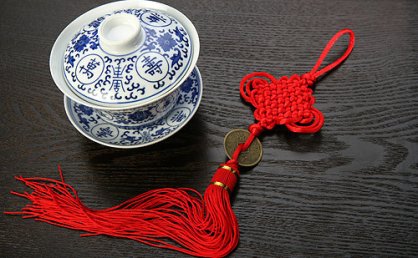 辛温发散,甘温助阳,治风寒感冒无论表实表虚皆宜的药是( )。